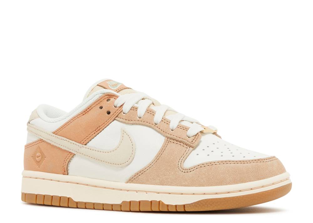 Nike Dunk Low SE Australia (Women's)